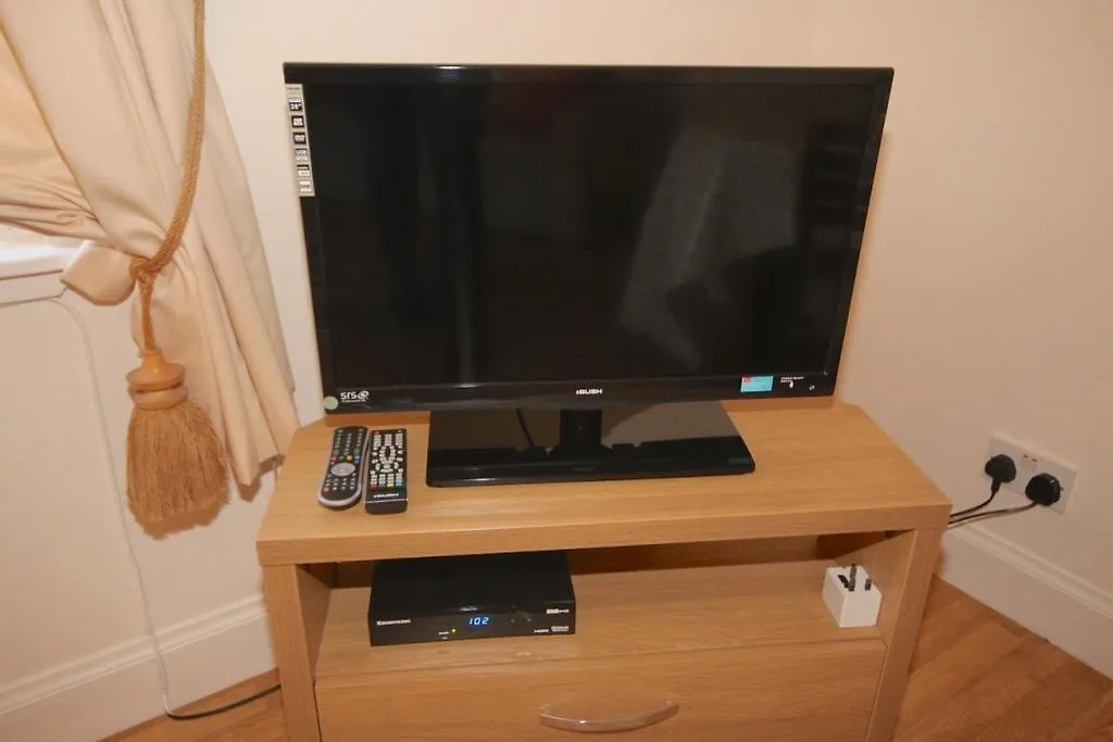 Potterrow - Edinburgh City Apartment